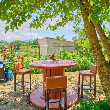 Stacys Near Sidari * Velonádes