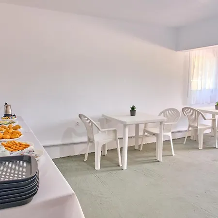 Stacys Near Sidari *